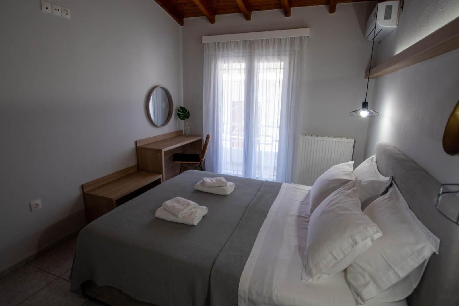 Avres Apartments Skiathos Exterior foto